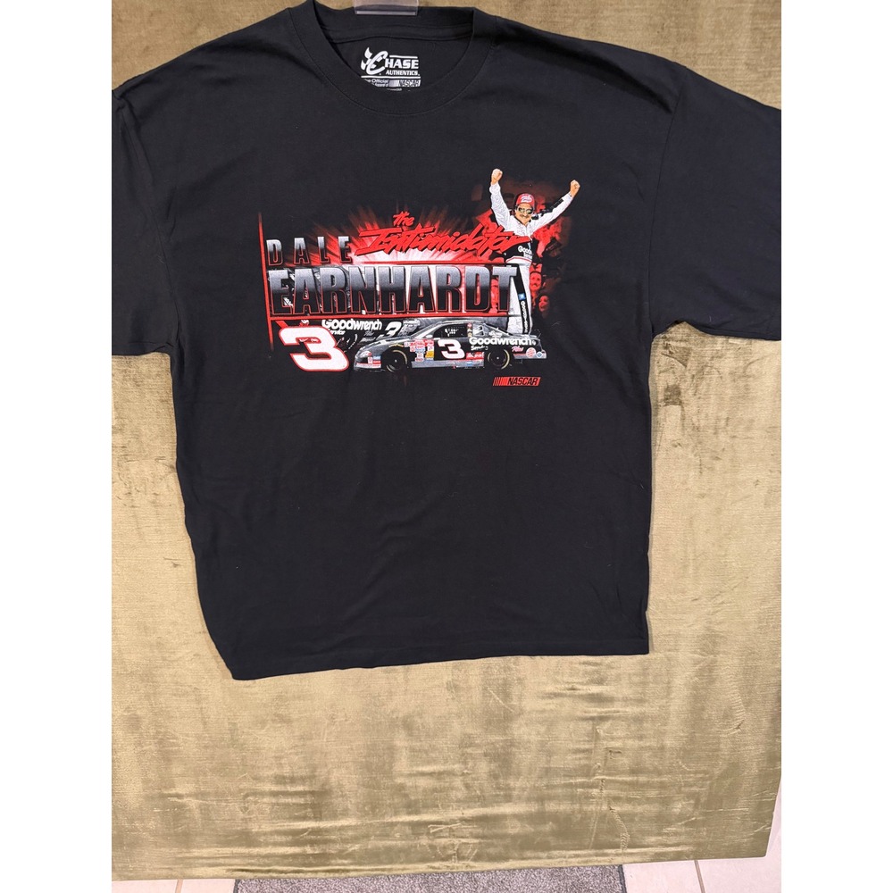 Chase Authentics Dale Earnhardt NASCAR The Intimidator Graphic Tee Black XL